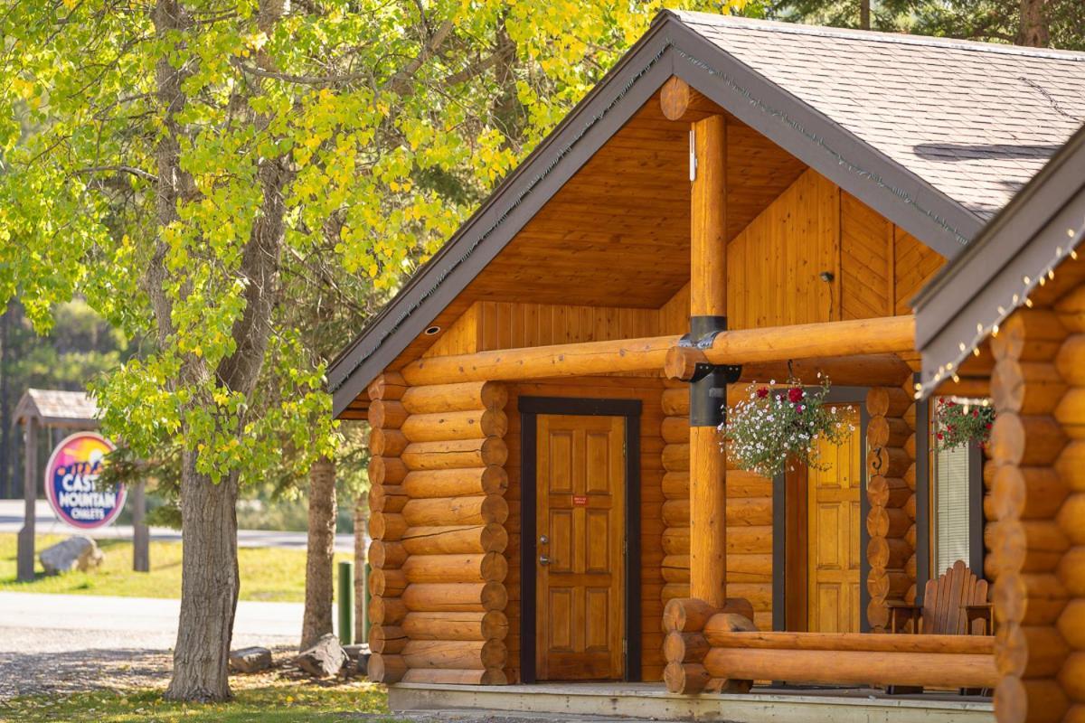 Castle Mountain Chalets Zewnętrze zdjęcie