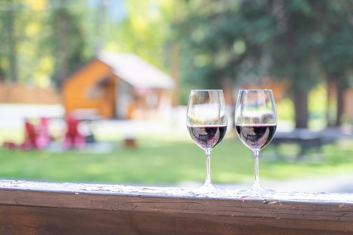 Castle Mountain Chalets Zewnętrze zdjęcie